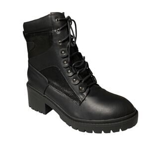 Women's WIDE Lace Up Lug Sole Combat Ankle Boot Size 12 W | NEW IN BOX